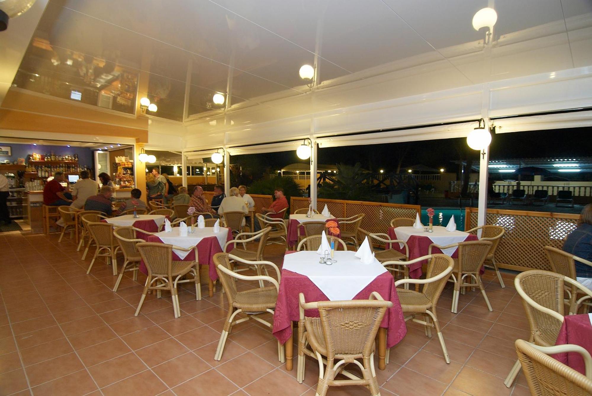 Ses Eufabietes Apartments & Restaurant Platja de Migjorn Eksteriør billede