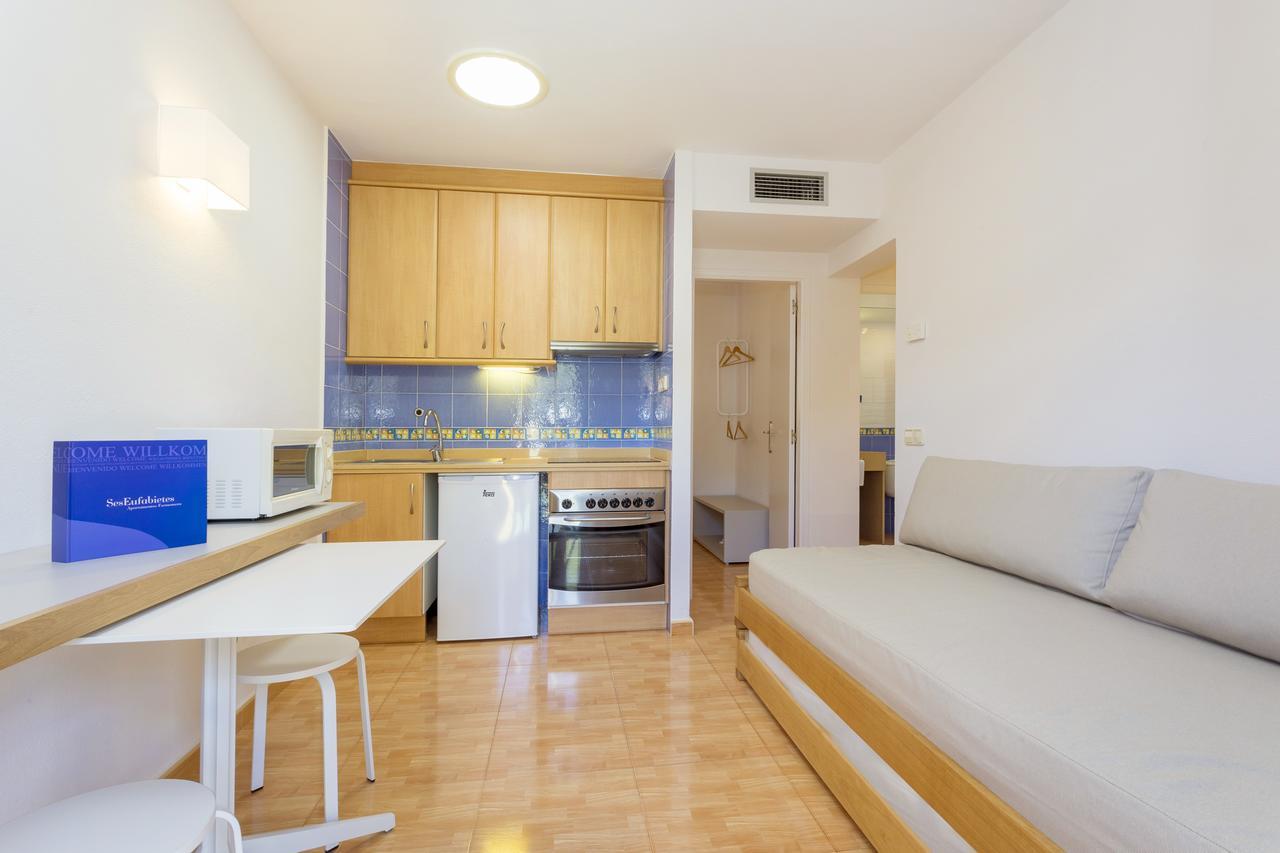 Ses Eufabietes Apartments & Restaurant Platja de Migjorn Eksteriør billede