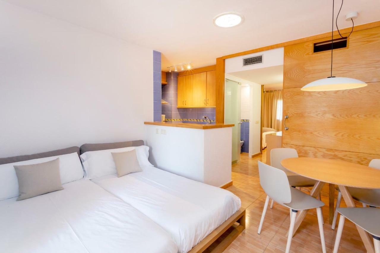Ses Eufabietes Apartments & Restaurant Platja de Migjorn Eksteriør billede